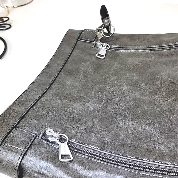 Browning Conceal and Carry Purse. New no tags. - Picture 7 of 13